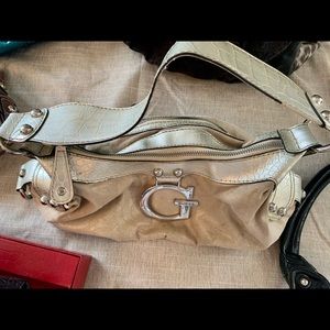 Guess purse - adorable